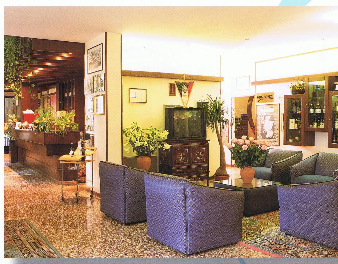 Hotel Piroga Padova Selvazzano Dentro Luaran gambar